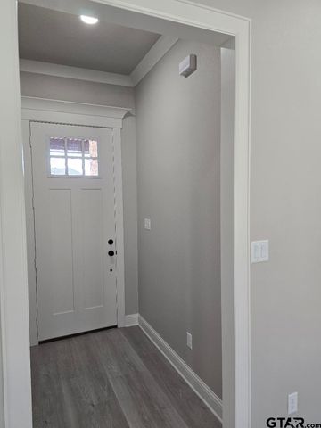 910 Alex Dr, Whitehouse, TX 75791