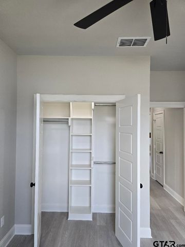 910 Alex Dr, Whitehouse, TX 75791