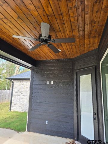 910 Alex Dr, Whitehouse, TX 75791