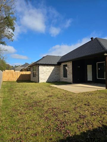 910 Alex Dr, Whitehouse, TX 75791