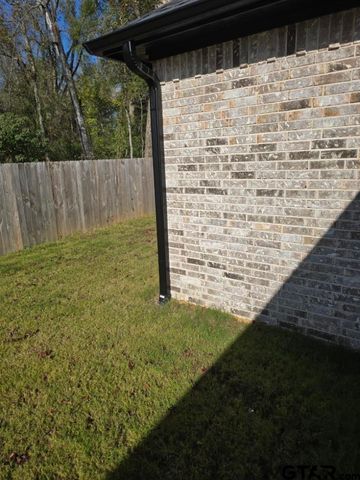 910 Alex Dr, Whitehouse, TX 75791