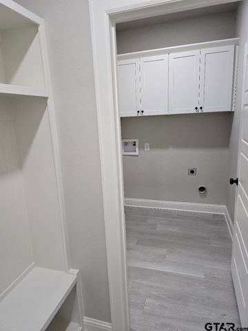 910 Alex Dr, Whitehouse, TX 75791