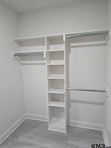 910 Alex Dr, Whitehouse, TX 75791