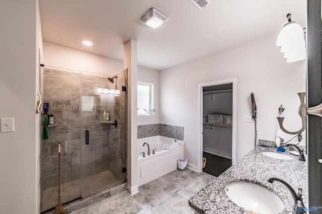 3013 Peevey Creek Lane, Owens Cross Roads, AL 35763