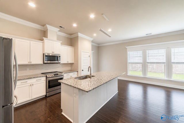 3013 Peevey Creek Lane, Owens Cross Roads, AL 35763