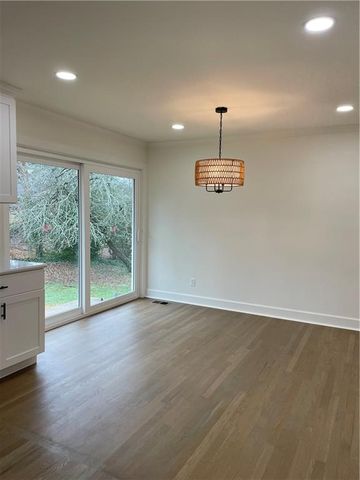 475 Maxwell Road, Roswell, GA 30075