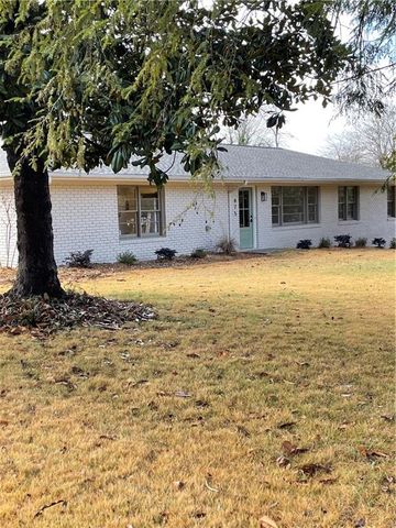 475 Maxwell Road, Roswell, GA 30075