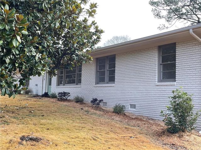 475 Maxwell Road, Roswell, GA 30075