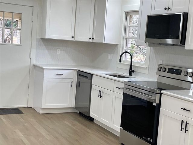 475 Maxwell Road, Roswell, GA 30075