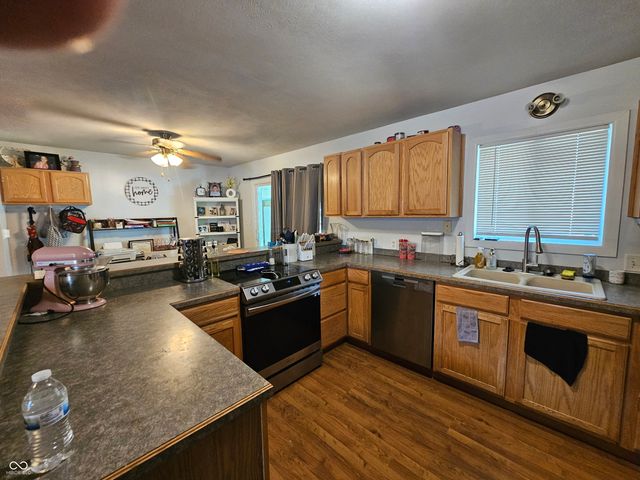 6302 W Loretta Drive, Indianapolis, IN 46221