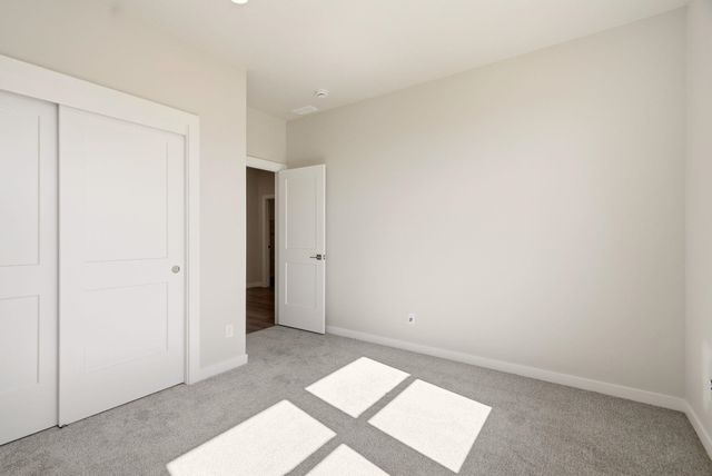 1231 N High Desert Dr, Deer Park, WA 99006