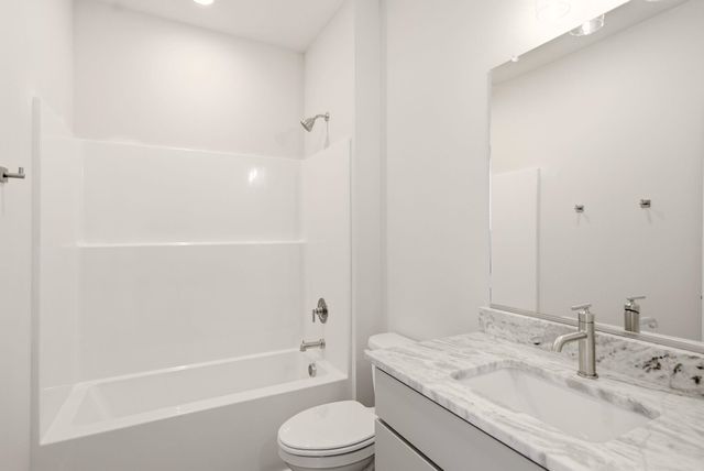 1231 N High Desert Dr, Deer Park, WA 99006