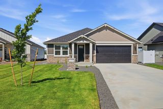 1231 N High Desert Dr, Deer Park, WA 99006