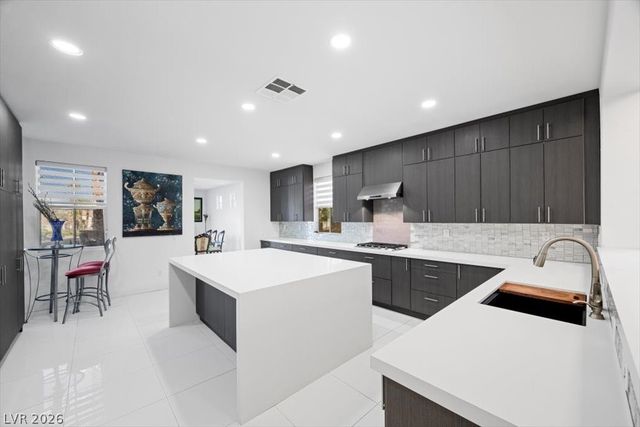 1417 Misty Moat Street, Las Vegas, NV 89117