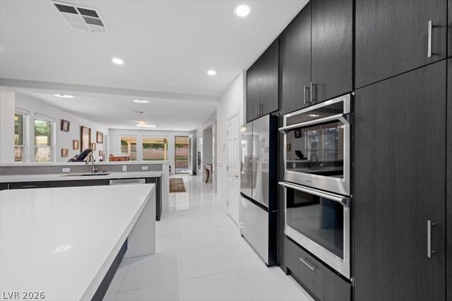 1417 Misty Moat Street, Las Vegas, NV 89117