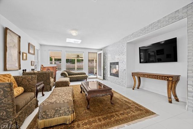 1417 Misty Moat Street, Las Vegas, NV 89117