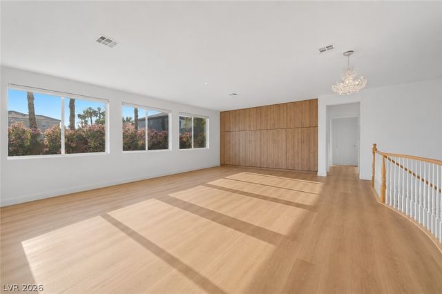 1417 Misty Moat Street, Las Vegas, NV 89117
