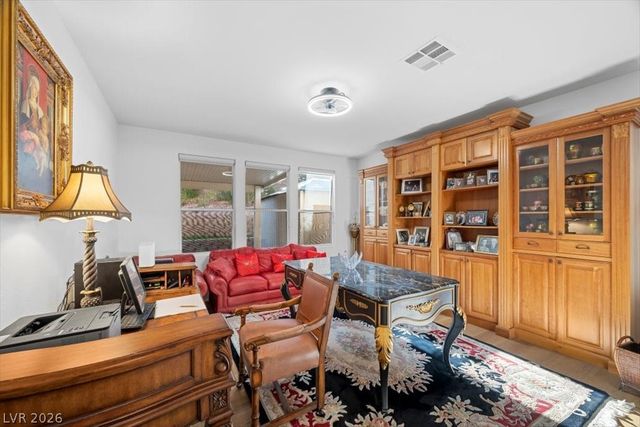 1417 Misty Moat Street, Las Vegas, NV 89117