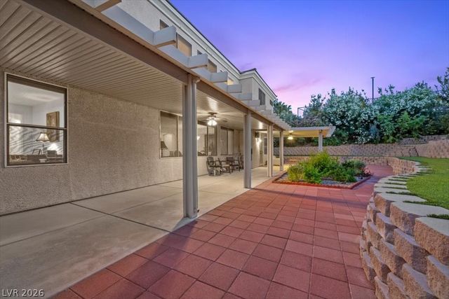 1417 Misty Moat Street, Las Vegas, NV 89117