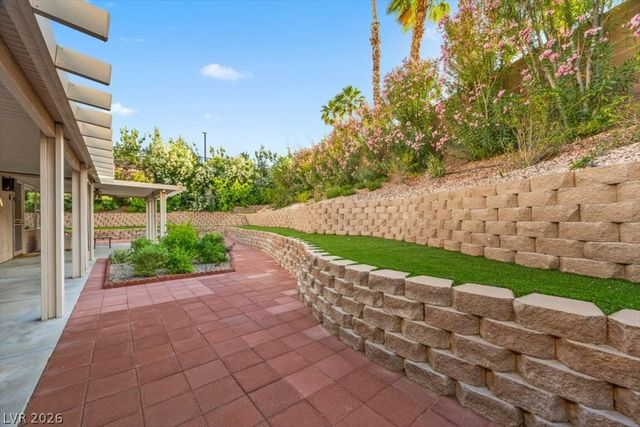 1417 Misty Moat Street, Las Vegas, NV 89117