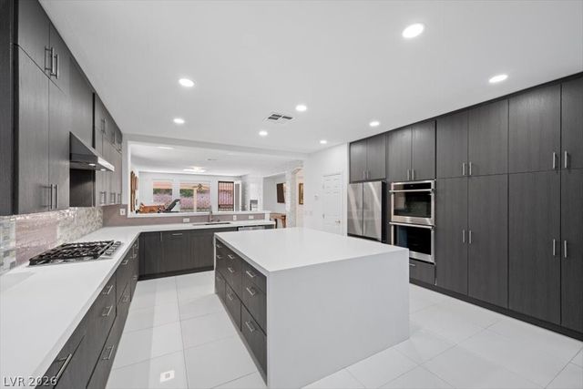1417 Misty Moat Street, Las Vegas, NV 89117