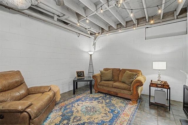 2078 Winding Creek Lane SW, Marietta, GA 30064