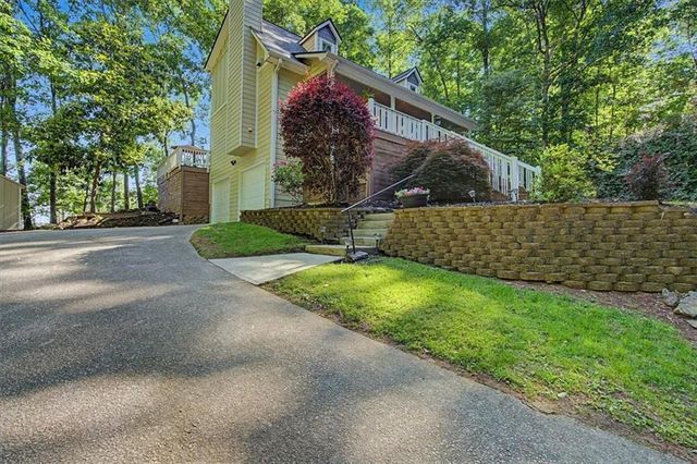 2078 Winding Creek Lane SW, Marietta, GA 30064