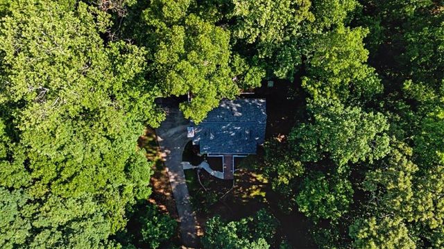 2078 Winding Creek Lane SW, Marietta, GA 30064