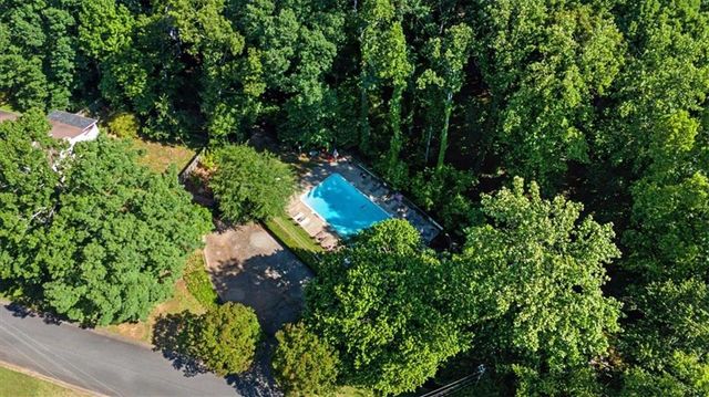 2078 Winding Creek Lane SW, Marietta, GA 30064