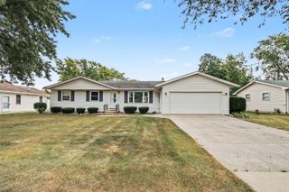 314 N Wabena Avenue, Minooka, IL 60447
