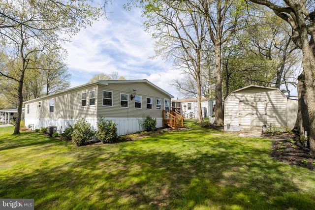 28 CEDAR ST, Manchester, PA 17345