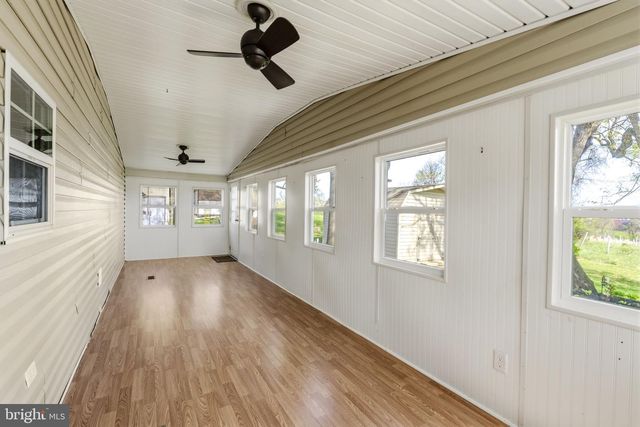 28 CEDAR ST, Manchester, PA 17345