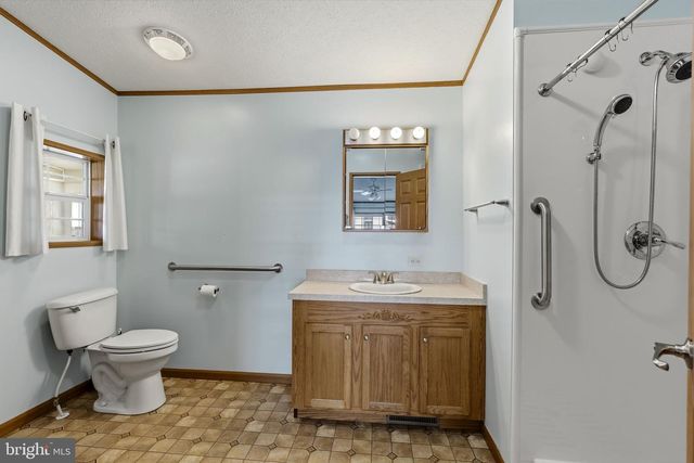28 CEDAR ST, Manchester, PA 17345