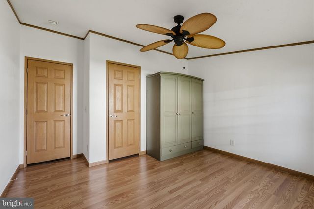 28 CEDAR ST, Manchester, PA 17345