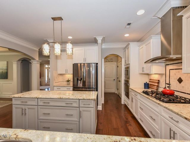 613 Angelica Circle, Cary, NC 27518