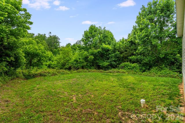 77 Star Flower Road, Alexander, NC 28701