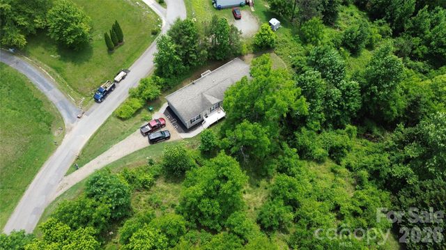 77 Star Flower Road, Alexander, NC 28701