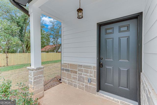 44 Bond Street, Royston, GA 30662