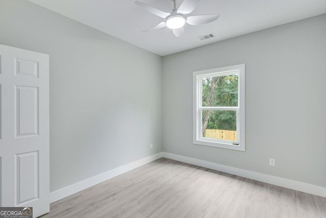 44 Bond Street, Royston, GA 30662