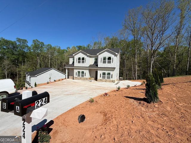 44 Bond Street, Royston, GA 30662