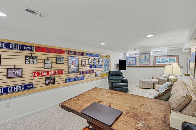 1631 Dicken Drive, Ann Arbor, MI 48103