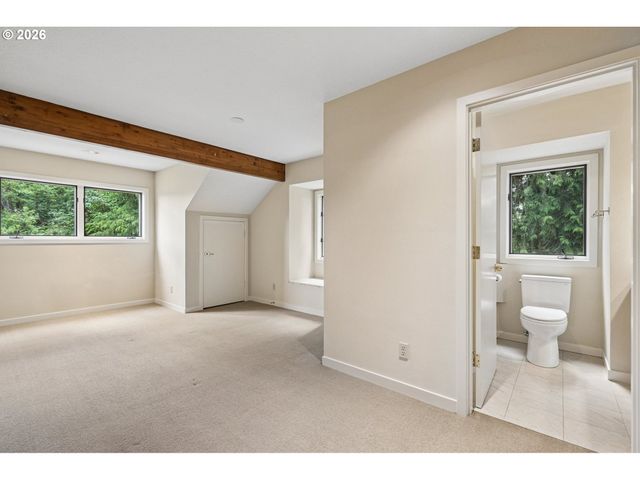 30100 Sw MOUNTAIN Rd, West Linn, OR 97068