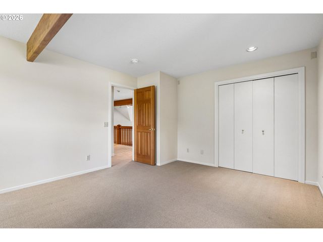 30100 Sw MOUNTAIN Rd, West Linn, OR 97068