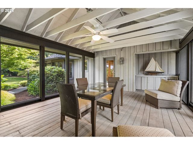 30100 Sw MOUNTAIN Rd, West Linn, OR 97068
