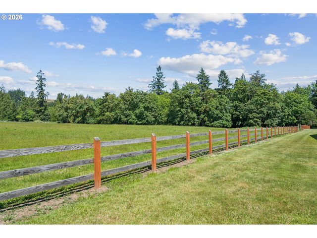 30100 Sw MOUNTAIN Rd, West Linn, OR 97068