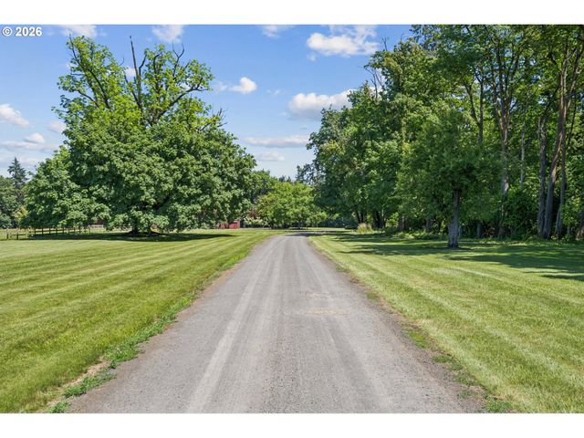 30100 Sw MOUNTAIN Rd, West Linn, OR 97068