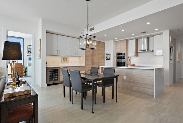 301 1ST STREET S 2305, St Petersburg, FL 33701