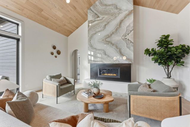 9602 Crestwood Terrace, Eden Prairie, MN 55347