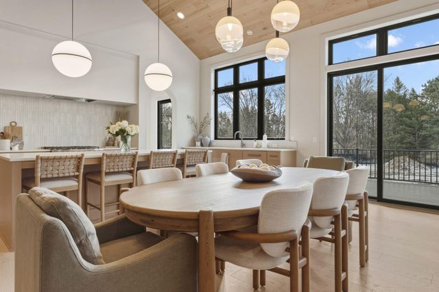 9602 Crestwood Terrace, Eden Prairie, MN 55347