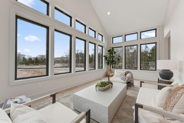 9602 Crestwood Terrace, Eden Prairie, MN 55347